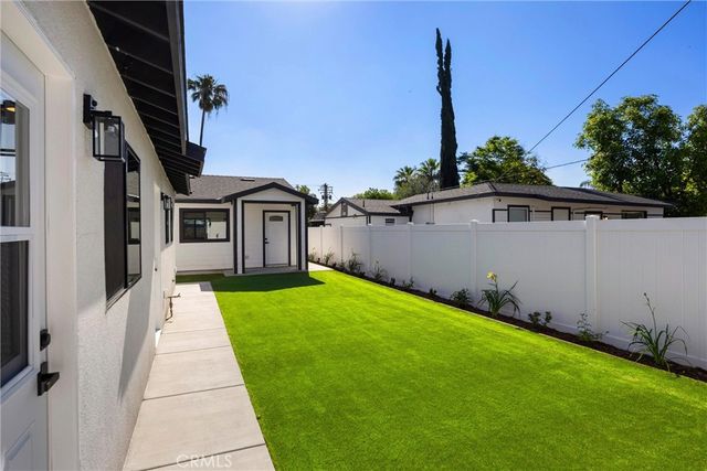 871 N. Perris, San Bernardino, CA 92411
