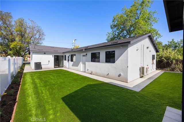 871 N. Perris, San Bernardino, CA 92411