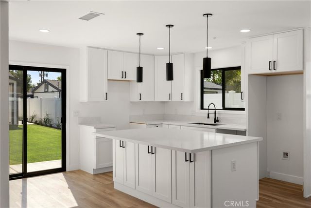 871 N. Perris, San Bernardino, CA 92411