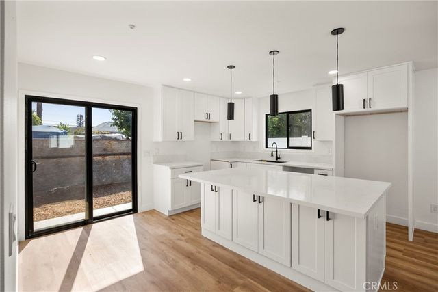 871 N. Perris, San Bernardino, CA 92411