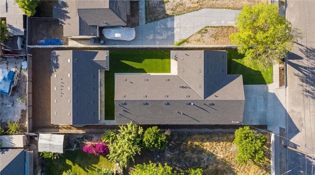 871 N. Perris, San Bernardino, CA 92411