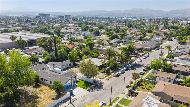 871 N. Perris, San Bernardino, CA 92411