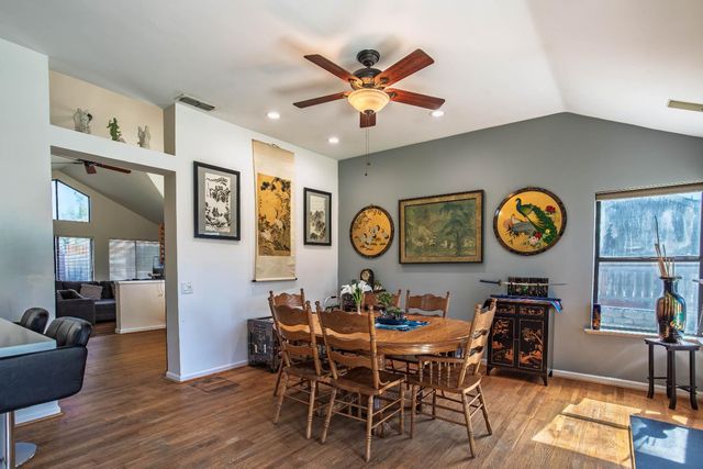 1418 Mother Lode Dr, Roseville, CA 95661