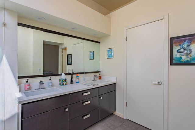 1418 Mother Lode Dr, Roseville, CA 95661