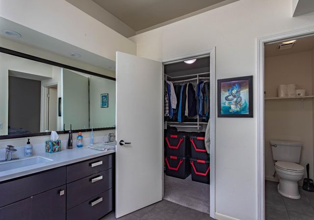 1418 Mother Lode Dr, Roseville, CA 95661