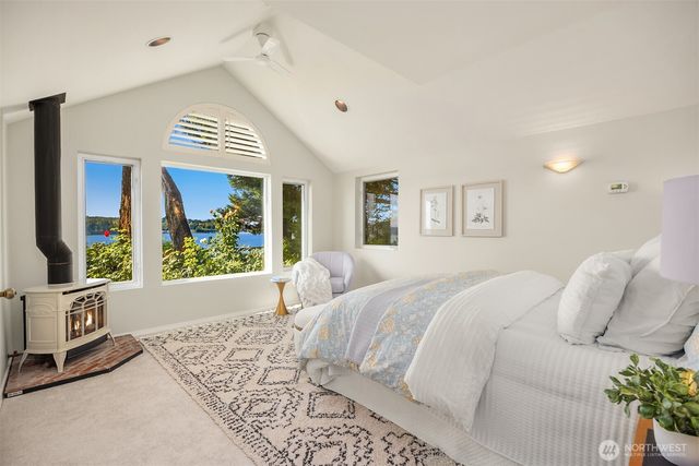 9549 Olympus Beach Road NE, Bainbridge Island, WA 98110