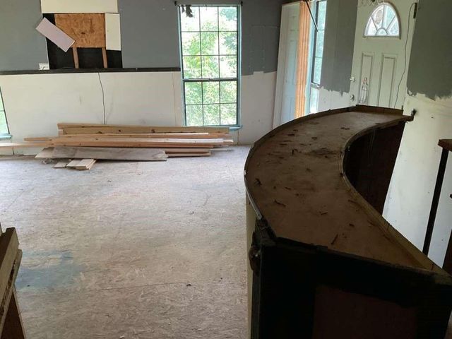 108 Bounty Street, Blessing, TX 77419