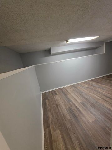 5423 S 50th Avenue, Omaha, NE 68117