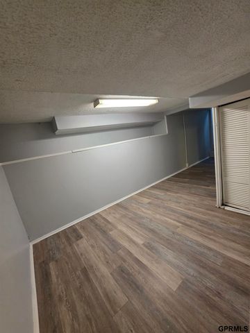 5423 S 50th Avenue, Omaha, NE 68117