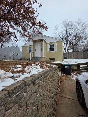 5423 S 50th Avenue, Omaha, NE 68117
