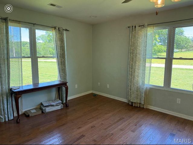 5220 Hurryville Road, Farmington, MO 63640