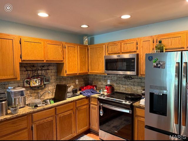 5220 Hurryville Road, Farmington, MO 63640