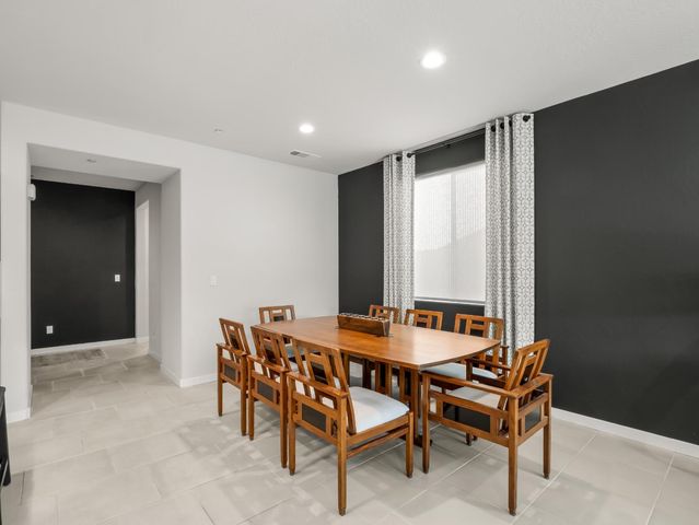 4034 N Vaughan Avenue, Fresno, CA 93723