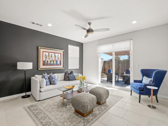 4034 N Vaughan Avenue, Fresno, CA 93723