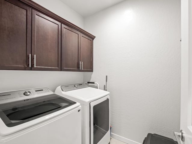 4034 N Vaughan Avenue, Fresno, CA 93723