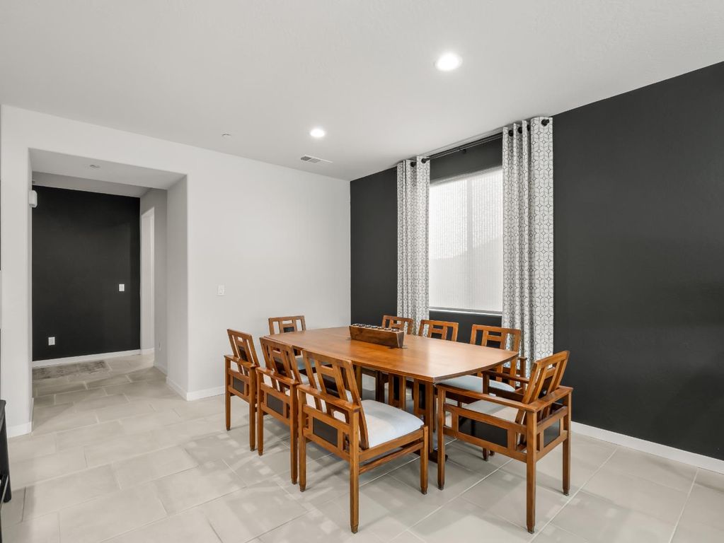 Image 13 of property listing at 4034 N Vaughan Avenue, Fresno, CA 93723