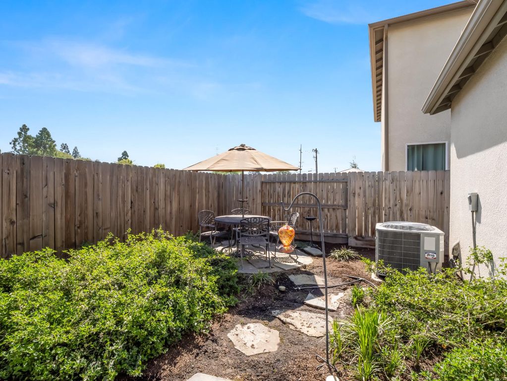 Image 30 of property listing at 4034 N Vaughan Avenue, Fresno, CA 93723