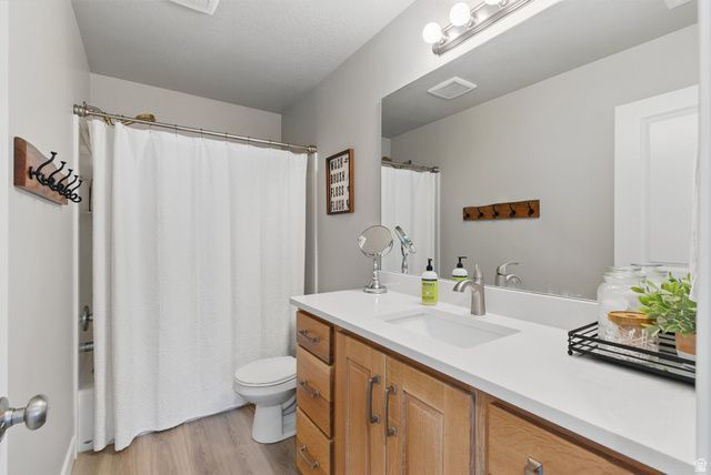 1147 N CARRIAGE LN, Spanish Fork, UT 84660