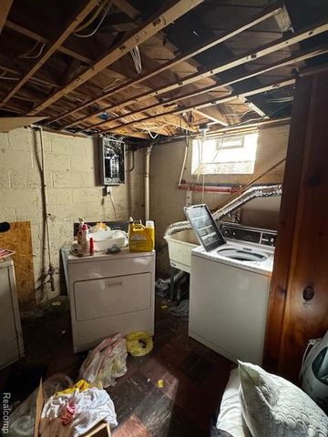 14996 Tacoma Street, Detroit, MI 48205