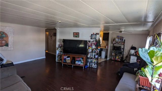 1097 N State 75, Hemet, CA 92543