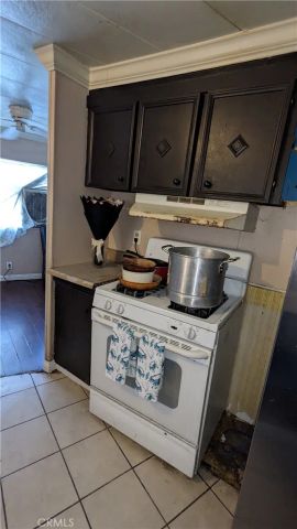 1097 N State 75, Hemet, CA 92543