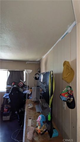 1097 N State 75, Hemet, CA 92543