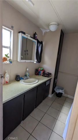 1097 N State 75, Hemet, CA 92543