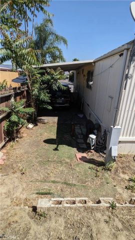 1097 N State 75, Hemet, CA 92543