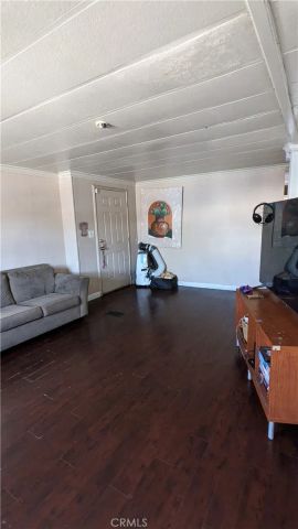 1097 N State 75, Hemet, CA 92543