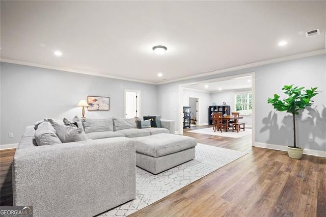 350 Dewpoint Lane, Johns Creek, GA 30022