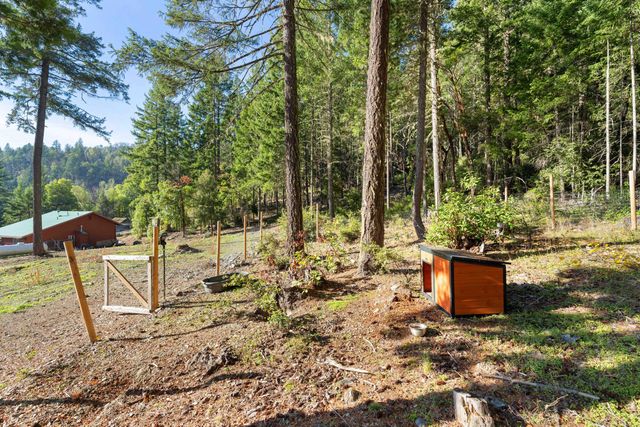 4000 E Jones Creek Road, Grants Pass, OR 97526