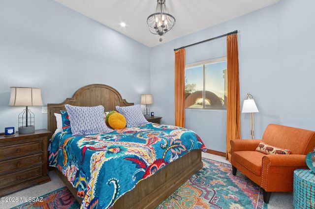 9801 N Ridge Shadow Place, Tucson, AZ 85704