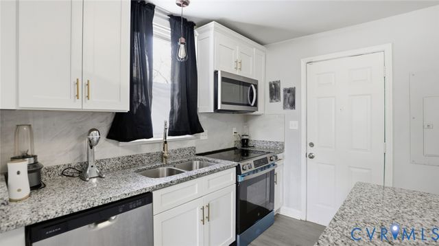 1321 Baylors Ln, Petersburg, VA 23803