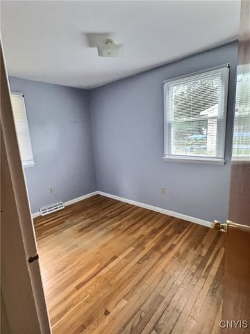 313 Chestnut Street, Oswego, NY 13126