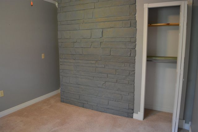 74 Enid Drive, Cherokee Village, AR 72529