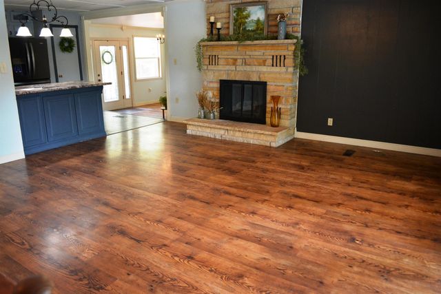 74 Enid Drive, Cherokee Village, AR 72529