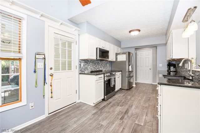 4187 Shenandoah Pky, Brunswick, OH 44212