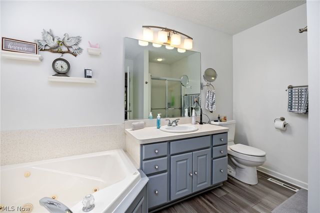 4187 Shenandoah Pky, Brunswick, OH 44212