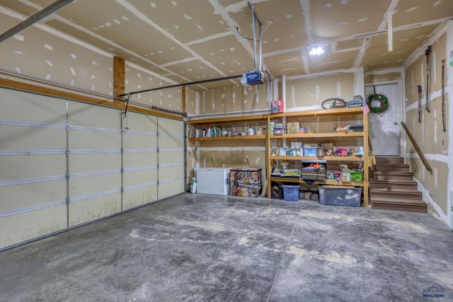 22975 MORNINGLIGHT DR, Rapid City, SD 57703
