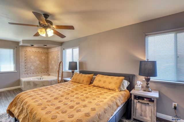 22975 MORNINGLIGHT DR, Rapid City, SD 57703