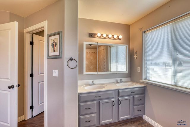 22975 MORNINGLIGHT DR, Rapid City, SD 57703