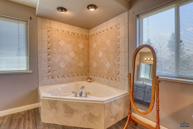 22975 MORNINGLIGHT DR, Rapid City, SD 57703