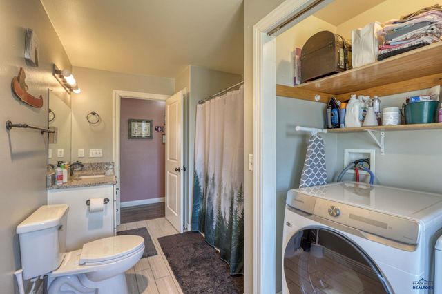 22975 MORNINGLIGHT DR, Rapid City, SD 57703