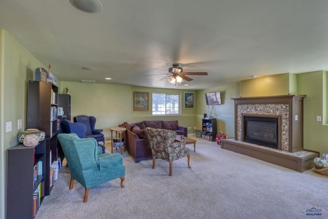 22975 MORNINGLIGHT DR, Rapid City, SD 57703