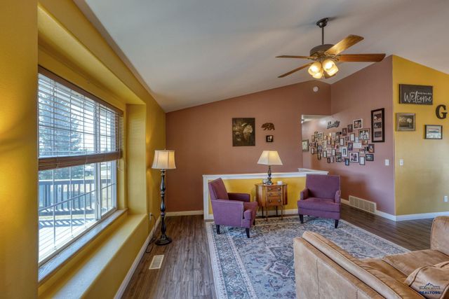 22975 MORNINGLIGHT DR, Rapid City, SD 57703