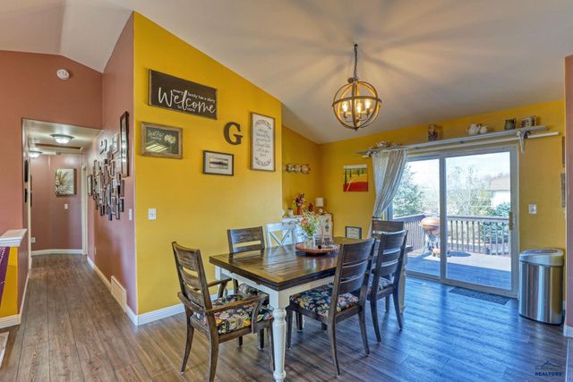 22975 MORNINGLIGHT DR, Rapid City, SD 57703