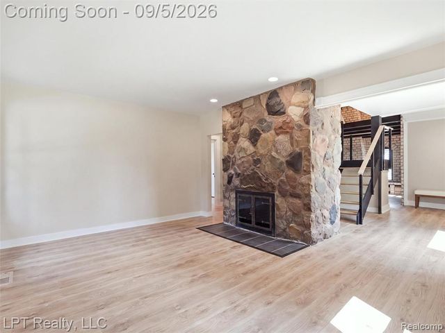 302 N 2nd Street, Brighton, MI 48116