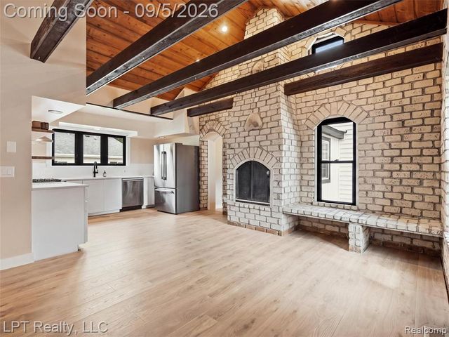 302 N 2nd Street, Brighton, MI 48116