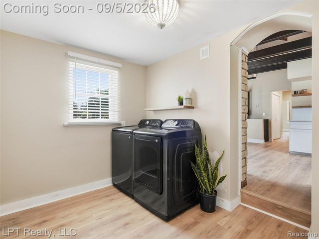302 N 2nd Street, Brighton, MI 48116