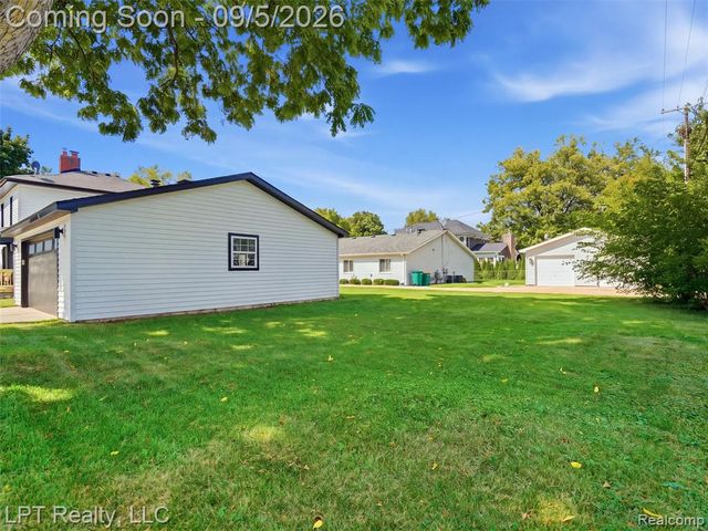 302 N 2nd Street, Brighton, MI 48116